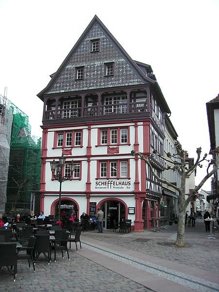 File:Neustadt 4 Rathausplatz.1.jpg