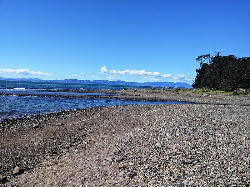 File:Orere Point beach2.jpg