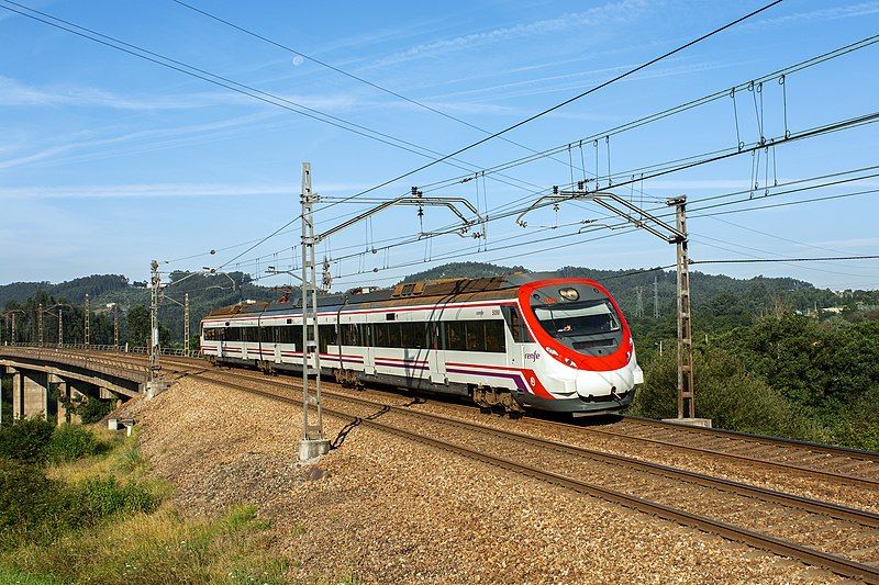 File:Renfe 463 (50100608623).jpg