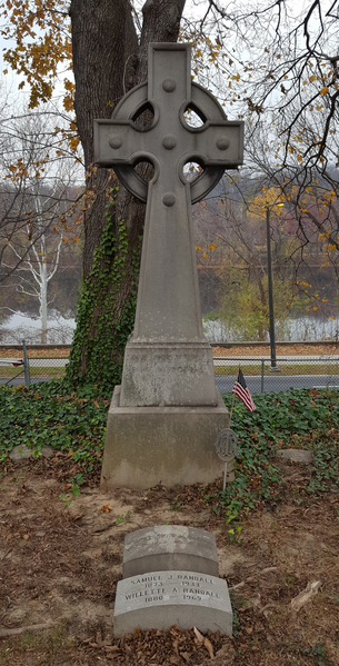 File:SJRandall grave.png