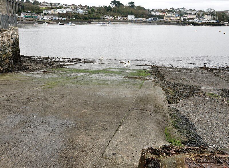 File:Saltash slipway.jpg