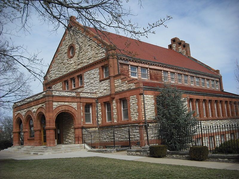 File:Spooner Hall.JPG