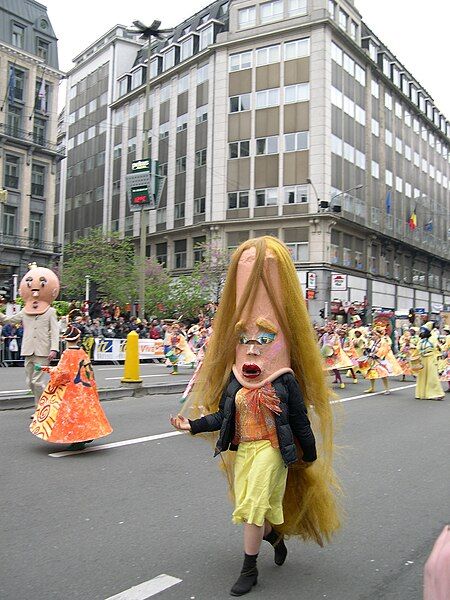 File:Zinneke Parade-2004-05-08--13-34-44.jpg