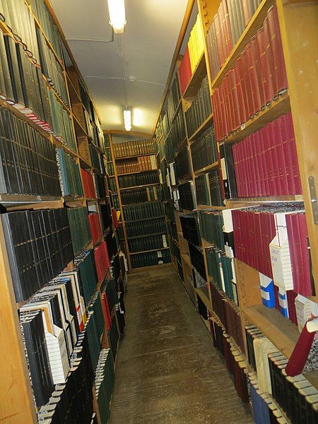 File:Archivzimmer - Billrothhaus.jpg