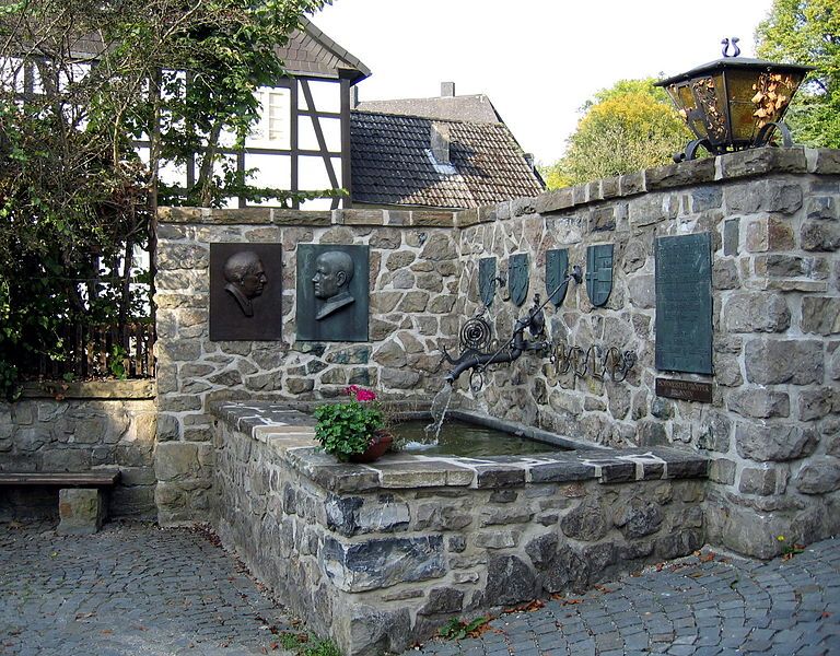 File:Balve-Brunnen1-Bubo.JPG