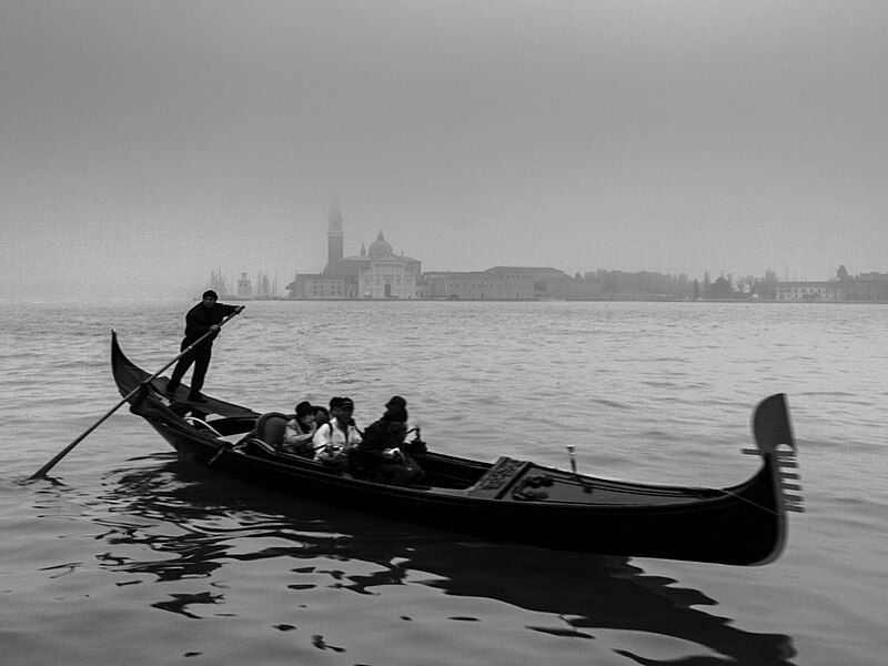 File:Gondola Ride.jpg