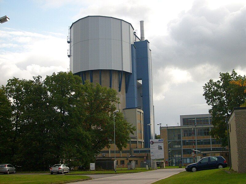 File:Hogetemperatuurreactor.JPG