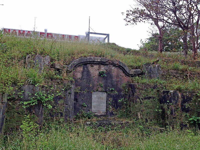 File:Izena Dunchi Tomb6.JPG