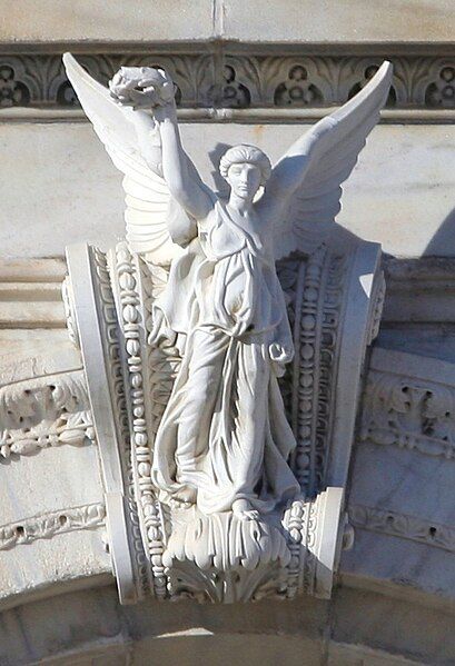 File:Marble Angel keystone-closeup.jpg