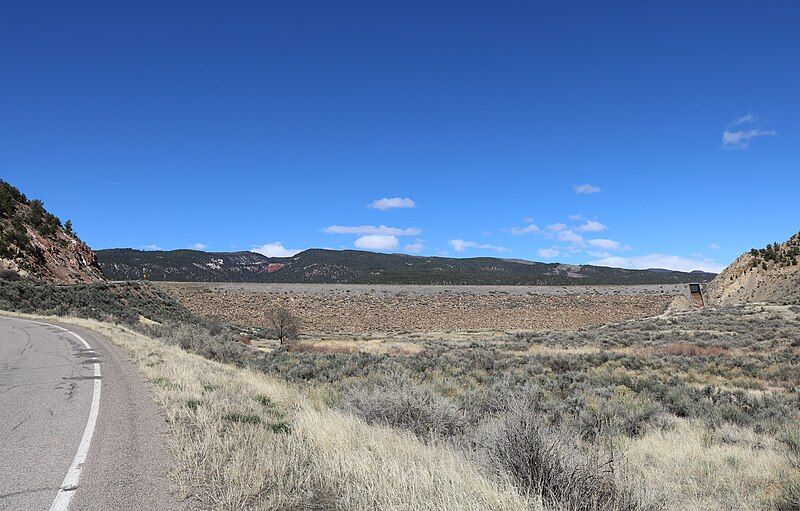 File:Rifle Gap Dam.JPG