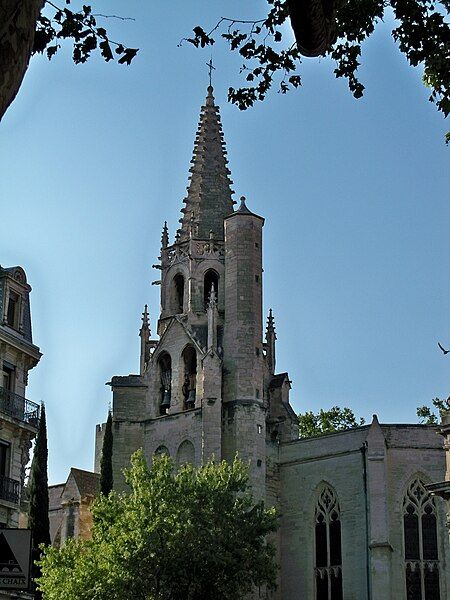 File:Saint Pierre Clocher.jpg