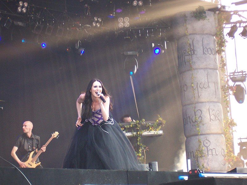 File:Sharon-den-adel-within-temptation-1212428011.jpg