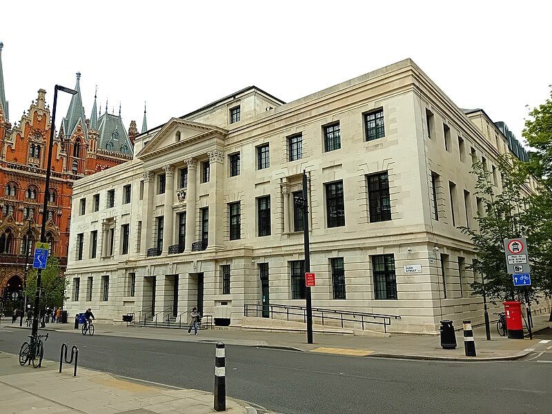 File:Camden Town Hall.jpg