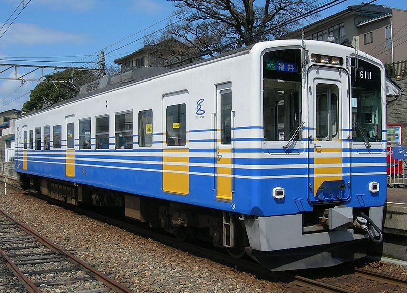 File:Echizen Railway6111.jpg