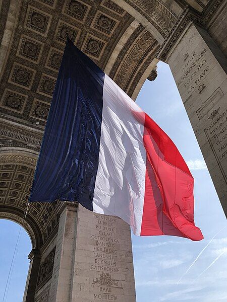 File:French Flag Flying.jpg