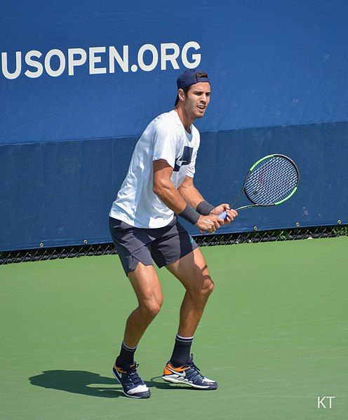 File:Karen Khachanov (39989359413).jpg