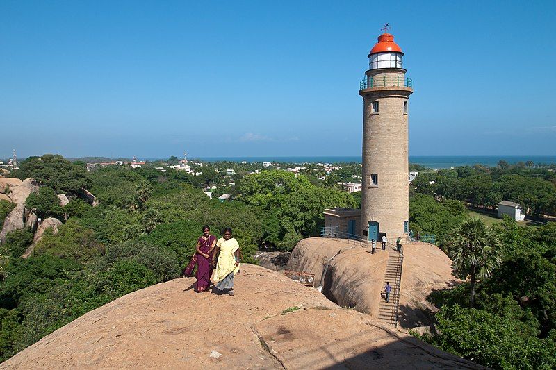 File:Mahabalipuram Lighthouse, India.jpg