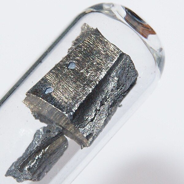 File:Neodymium (60 Nd).jpg