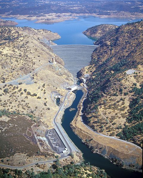 File:NewMelonesDam2.jpg