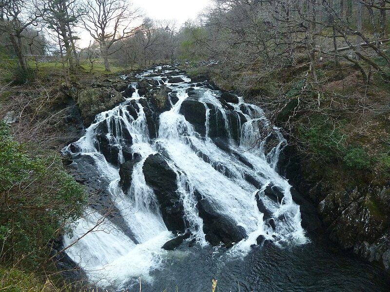 File:Swallow Falls.JPG