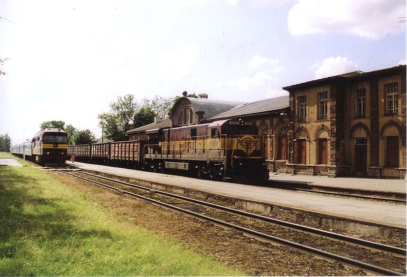 File:Tapa train station.jpg