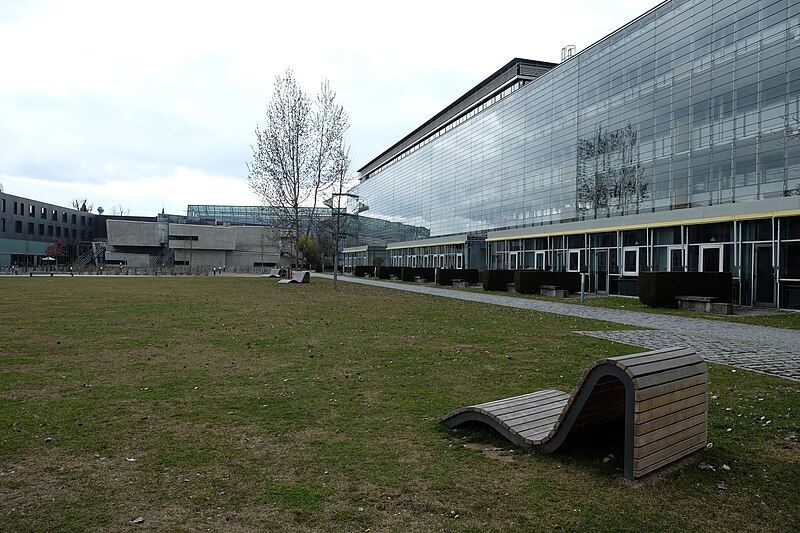 File:Technische Hochschule Ingolstadt.jpg