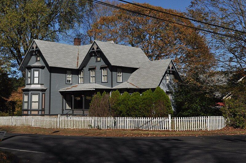 File:WoodbridgeCT ChatfieldFarmstead House.jpg