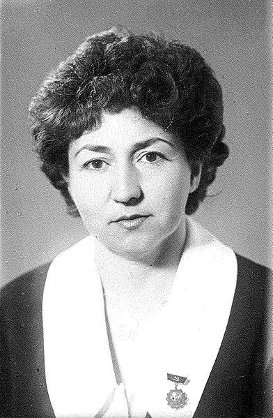 File:Изабелла Иванова 1966.jpg