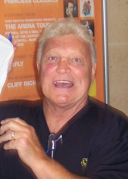 File:Bobby Hull.jpg