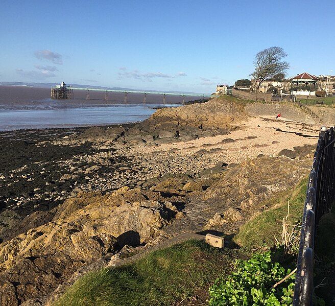 File:Clevedon Shore.jpg