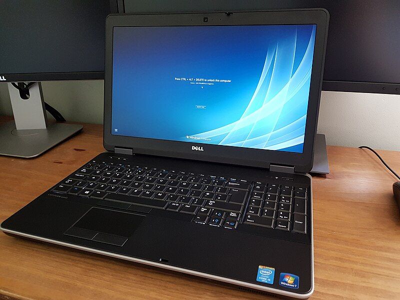 File:Dell Latitude E6540.jpg