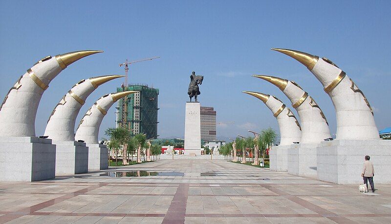 File:GenghisKhanMonument.jpg