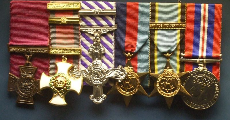 File:Guy Gibson Medals.jpg