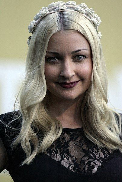 File:Kate Miller-Heidke (8482040890).jpg