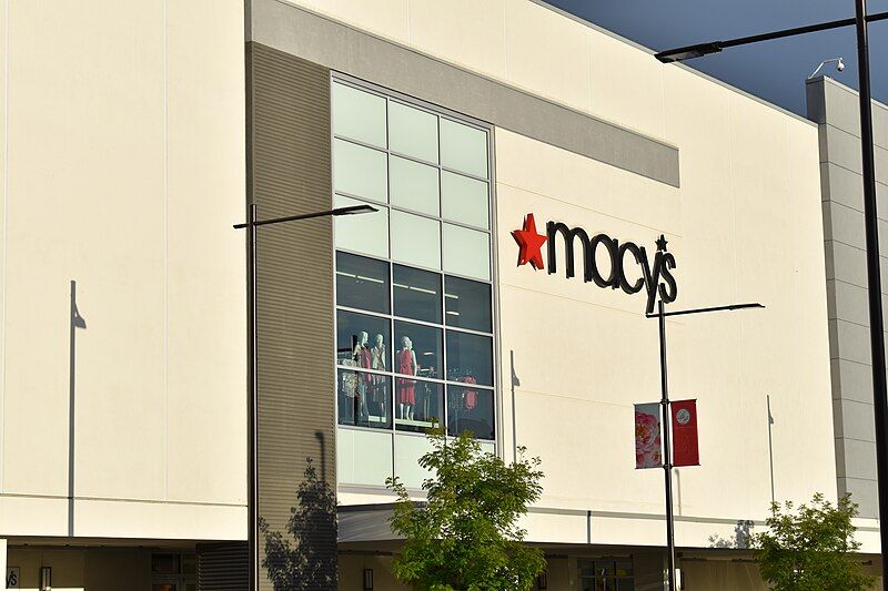 File:Macy's 2 2017-04-29.jpg