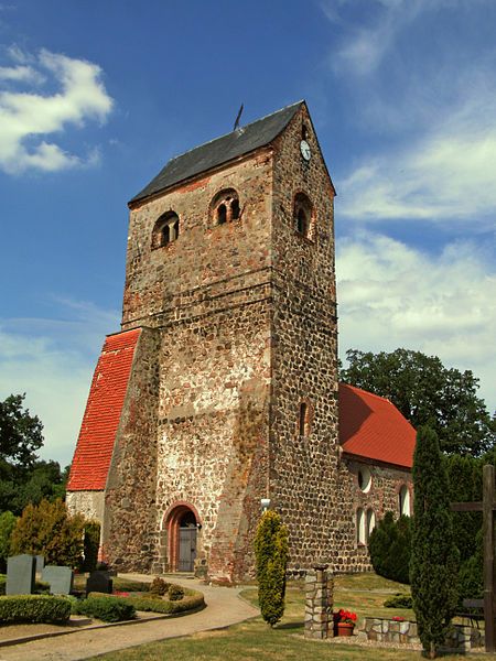 File:Meßdorf Kirche.jpg