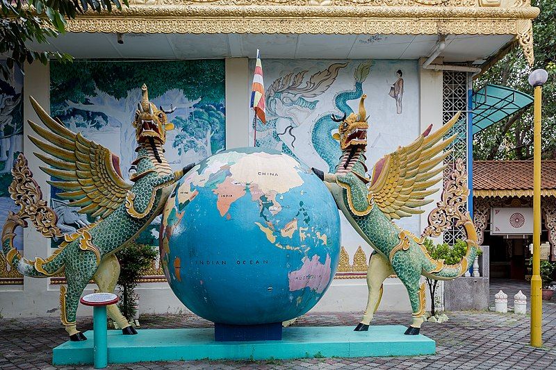 File:Penang Malaysia Dhammikarama-Burmese-Buddhist-Temple-09.jpg