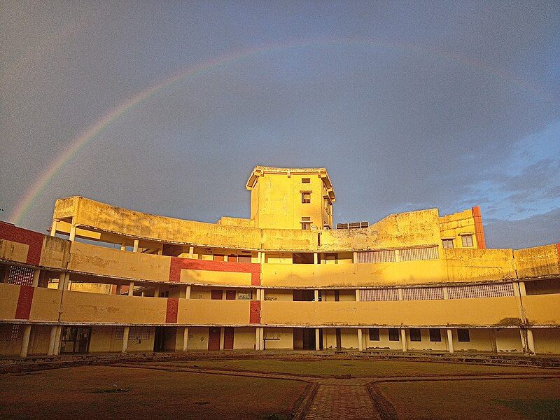 File:Pondicherry University 2.jpg