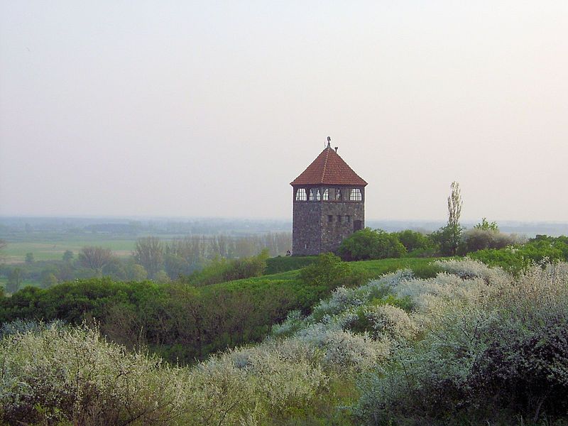 File:Santok-tower.jpg