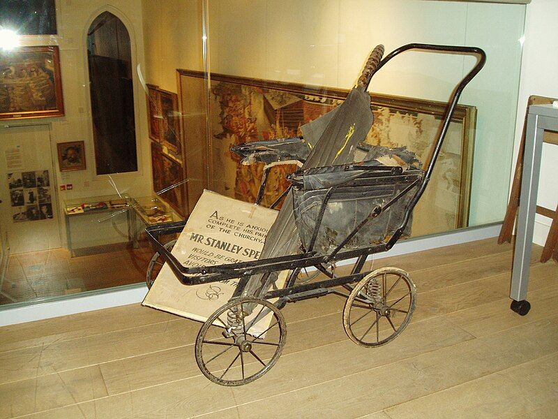 File:Stanley Spencer's Pram.JPG