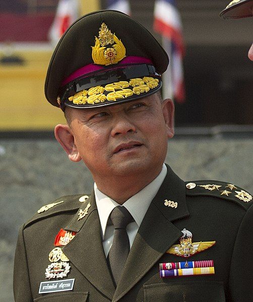 File:Tarnchaiyan Srisuwan (cropped).jpg