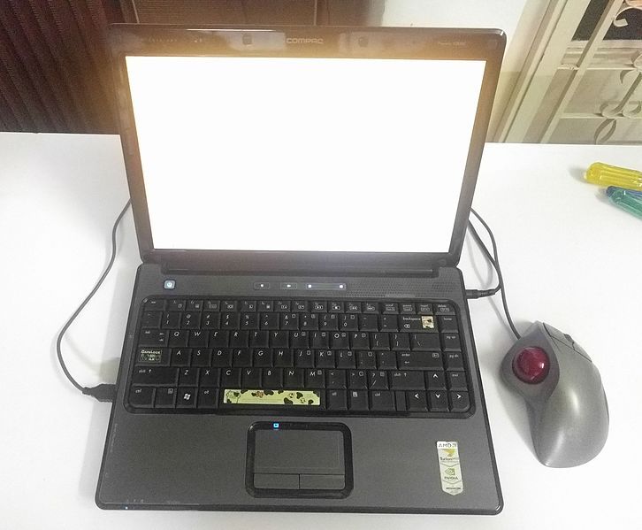 File:Compaq Presario V3614AU.jpg