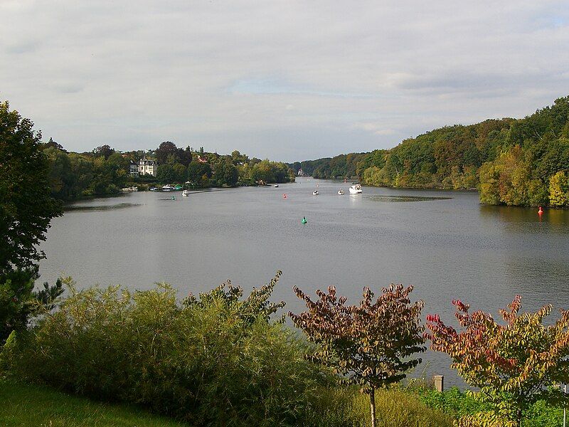 File:Griebnitzsee 2009.JPG