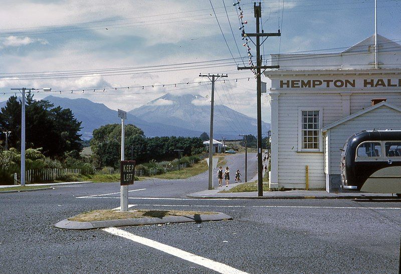 File:Hempton Hall, Ōkato.jpg