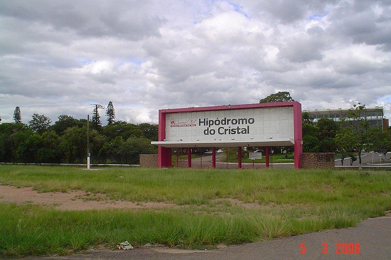 File:Hipodromocristal.jpg