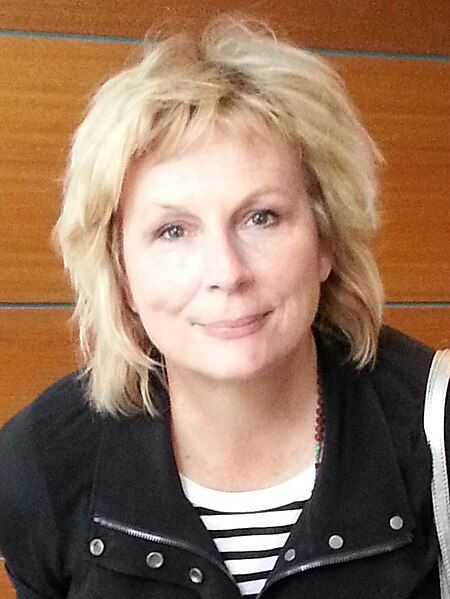 File:Jennifer Saunders 2014.jpg