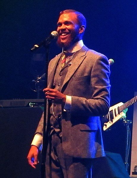 File:Jidenna.jpg