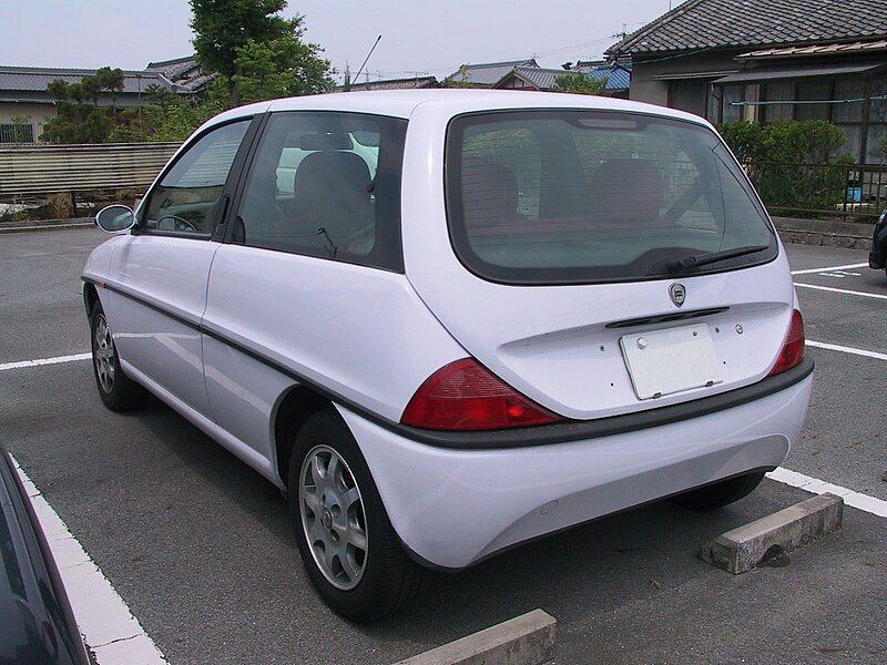 File:Lancia Y rear102.jpg