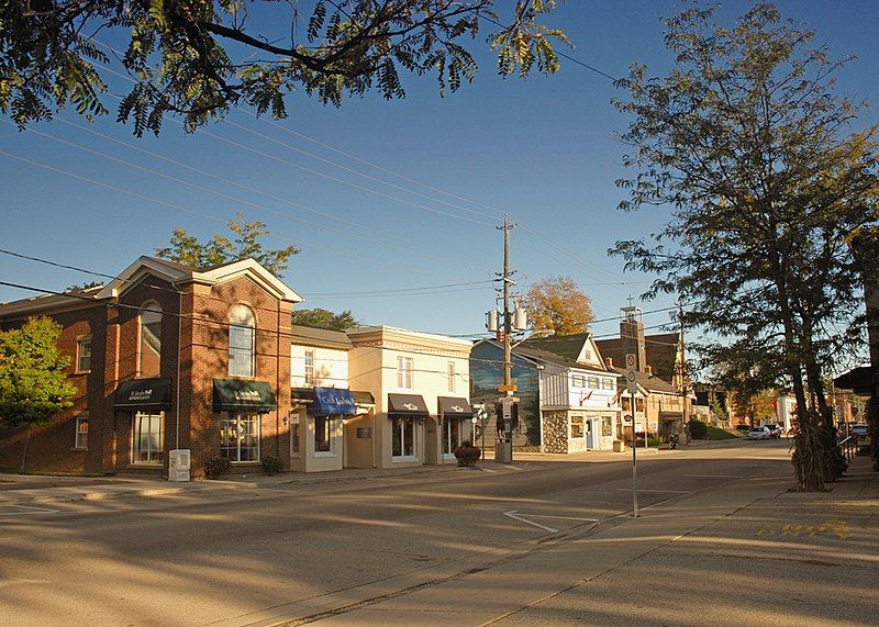 File:St Jacobs Downtown.jpg