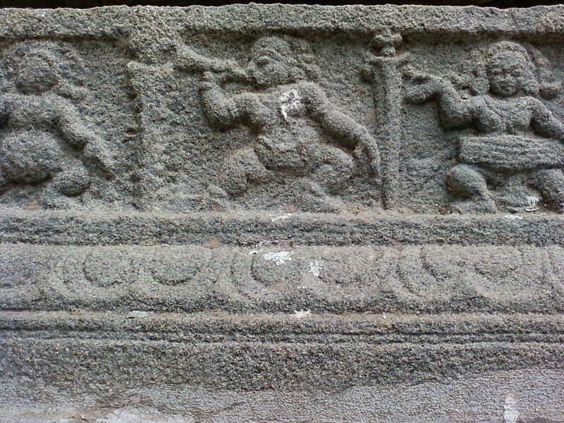 File:Tiruvannamalai-temple-sculpture-depiction of musicians.jpg